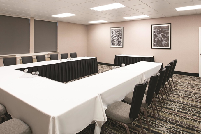 Imagen de los interiores del Hotel La Quinta Inn and Suites By Wyndham Tacoma - Seattle. Foto 14