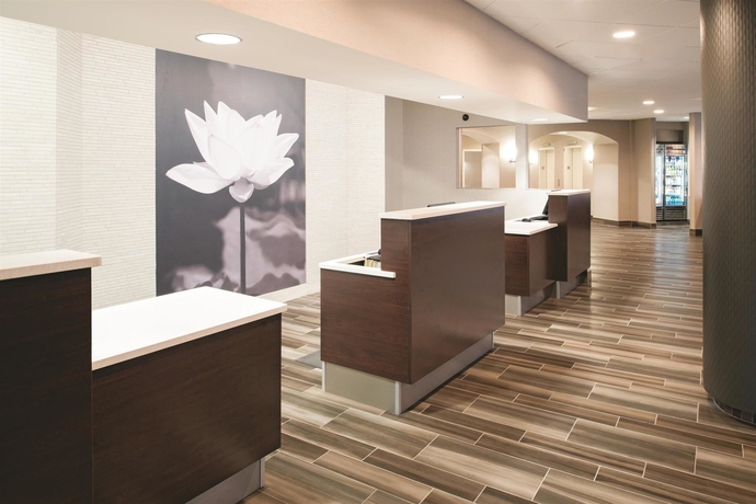 Imagen de los interiores del Hotel La Quinta Inn and Suites By Wyndham Tacoma - Seattle. Foto 15