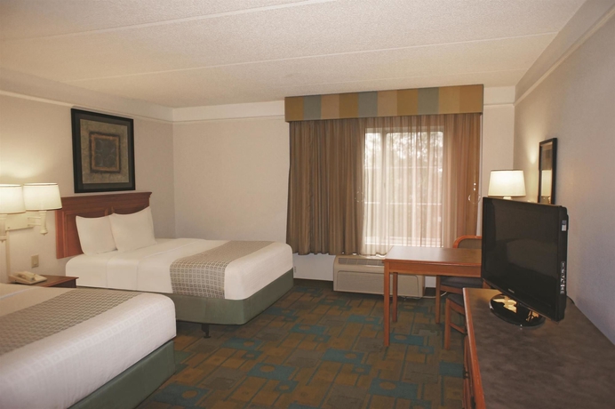 Imagen de la habitación del Hotel La Quinta Inn and Suites By Wyndham Tampa Brandon Regency Park. Foto 5