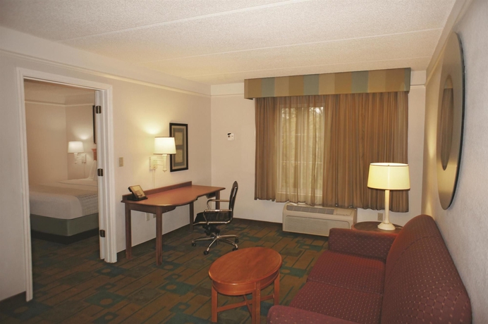 Imagen de la habitación del Hotel La Quinta Inn and Suites By Wyndham Tampa Brandon Regency Park. Foto 6