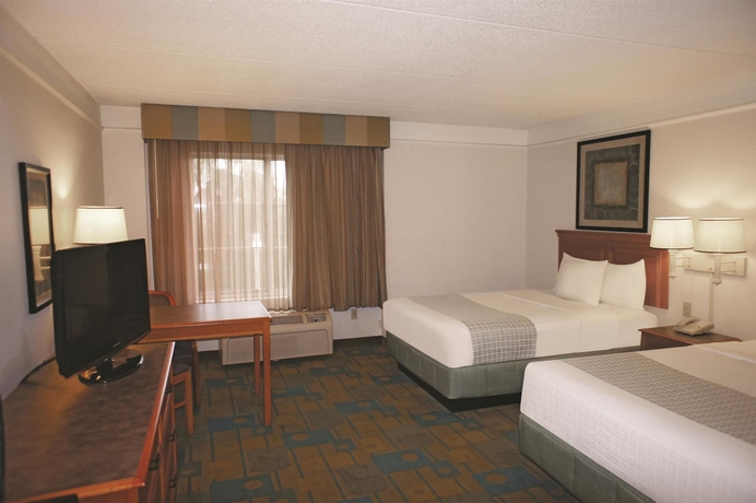 Imagen de la habitación del Hotel La Quinta Inn and Suites By Wyndham Tampa Brandon Regency Park. Foto 9