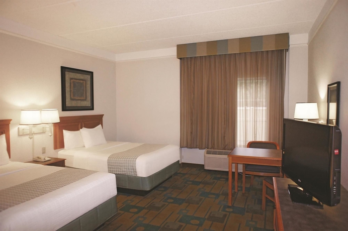 Imagen de la habitación del Hotel La Quinta Inn and Suites By Wyndham Tampa Brandon Regency Park. Foto 11