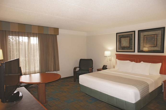 Imagen de la habitación del Hotel La Quinta Inn and Suites By Wyndham Tampa Brandon Regency Park. Foto 13