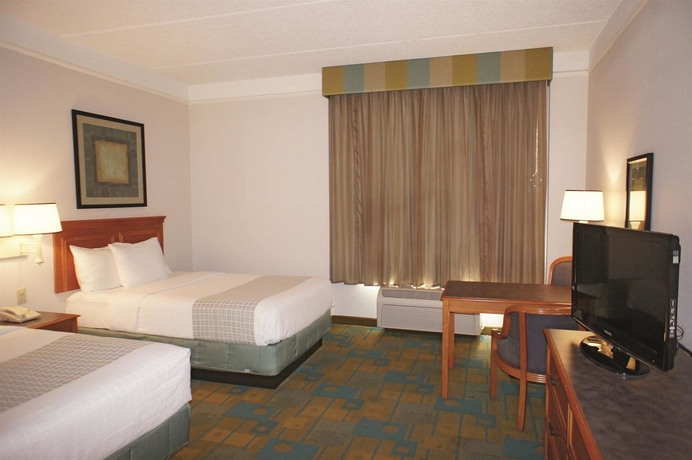 Imagen de la habitación del Hotel La Quinta Inn and Suites By Wyndham Tampa Brandon Regency Park. Foto 14