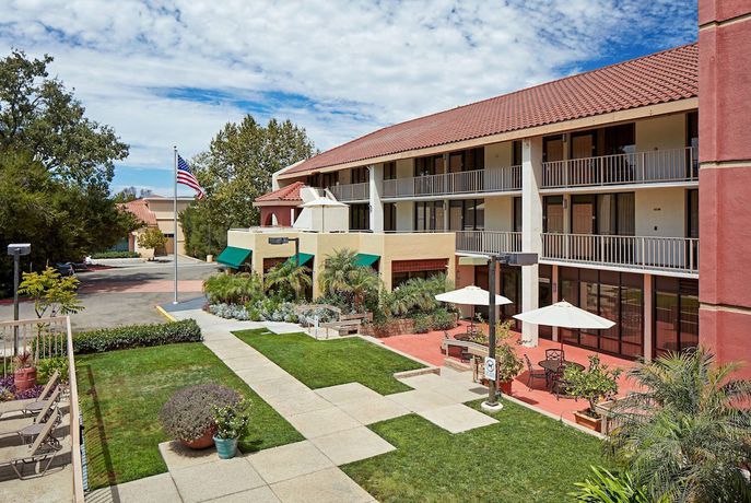 Imagen general del Hotel La Quinta Inn and Suites By Wyndham Thousand Oaks-newbury Park. Foto 2