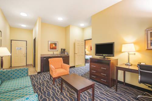 Imagen de la habitación del Hotel La Quinta Inn and Suites By Wyndham Tulsa Airpt / Expo Square. Foto 7
