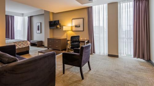 Imagen de la habitación del Hotel La Quinta Inn and Suites By Wyndham Tulsa Downtown/route 66. Foto 9