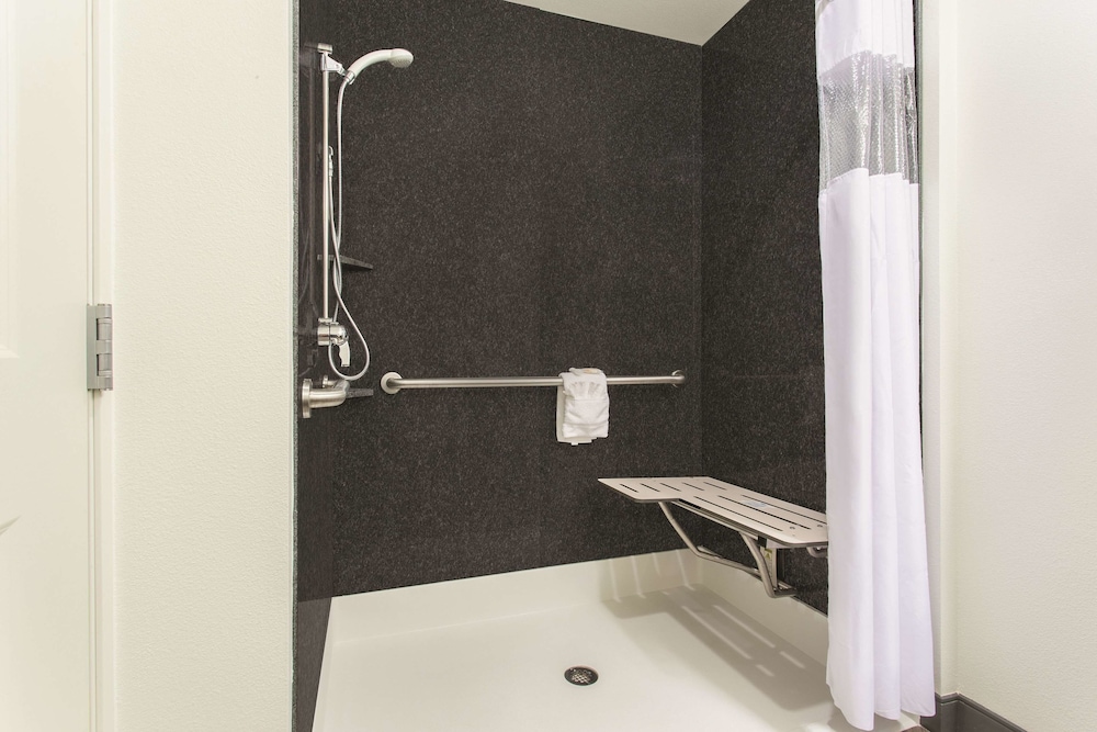 Imagen de la habitación del Hotel La Quinta Inn and Suites By Wyndham Tumwater - Olympia. Foto 6