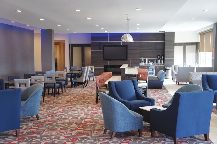 Imagen de los interiores del Hotel La Quinta Inn and Suites By Wyndham Tuscaloosa University. Foto 17
