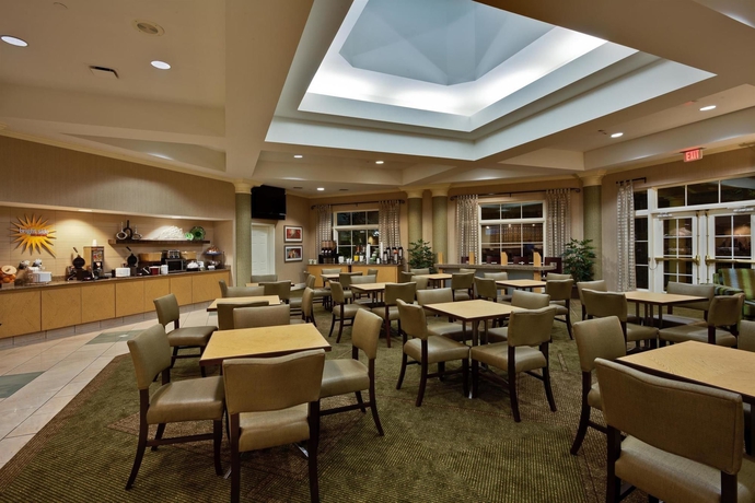 Imagen del bar/restaurante del Hotel La Quinta Inn and Suites By Wyndham Usf (near Busch Gardens). Foto 2
