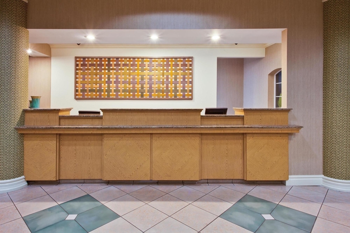 Imagen de los interiores del Hotel La Quinta Inn and Suites By Wyndham Usf (near Busch Gardens). Foto 12