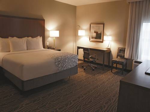 Imagen de la habitación del Hotel La Quinta Inn and Suites By Wyndham Wichita Northeast. Foto 5