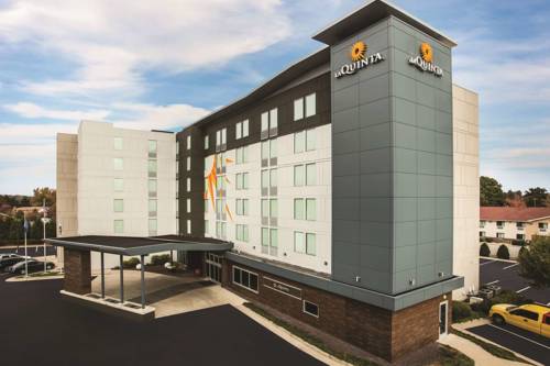 Imagen general del Hotel La Quinta Inn and Suites By Wyndham Winchester. Foto 1