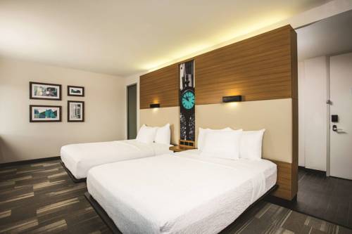 Imagen de la habitación del Hotel La Quinta Inn and Suites By Wyndham Winchester. Foto 4