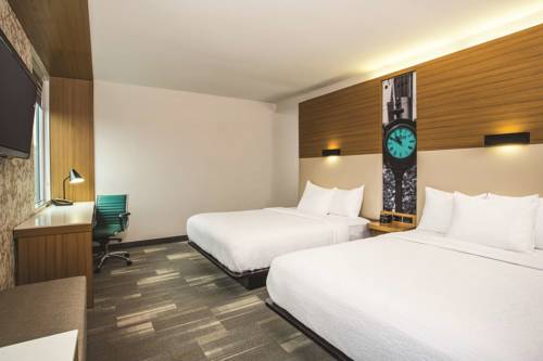 Imagen de la habitación del Hotel La Quinta Inn and Suites By Wyndham Winchester. Foto 7