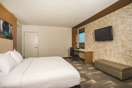 Imagen de la habitación del Hotel La Quinta Inn and Suites By Wyndham Winchester. Foto 16