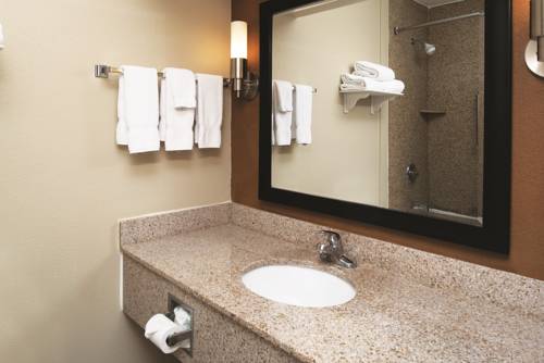Imagen de la habitación del Hotel La Quinta Inn and Suites By Wyndham Wytheville. Foto 8