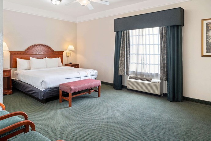 Imagen de la habitación del Hotel La Quinta Inn and Suites Fort Myers I-75. Foto 4