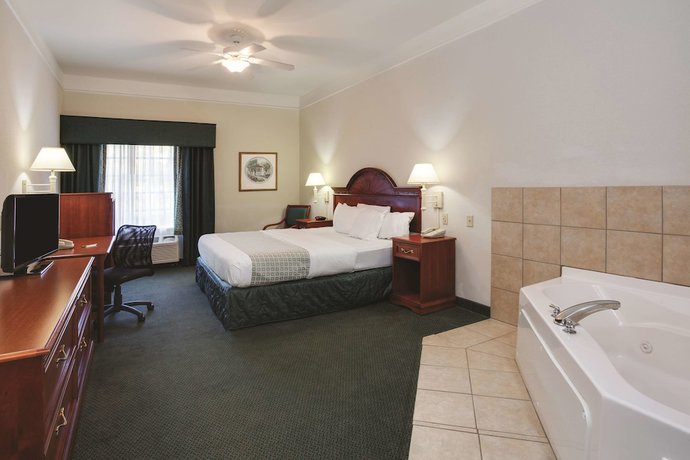 Imagen de la habitación del Hotel La Quinta Inn and Suites Fort Myers I-75. Foto 11