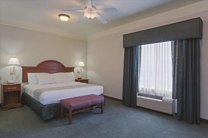 Imagen de la habitación del Hotel La Quinta Inn and Suites Fort Myers I-75. Foto 15