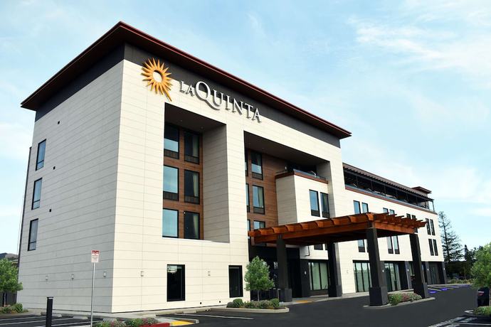 Imagen general del Hotel La Quinta Inn and Suites Santa Rosa Sonoma. Foto 1