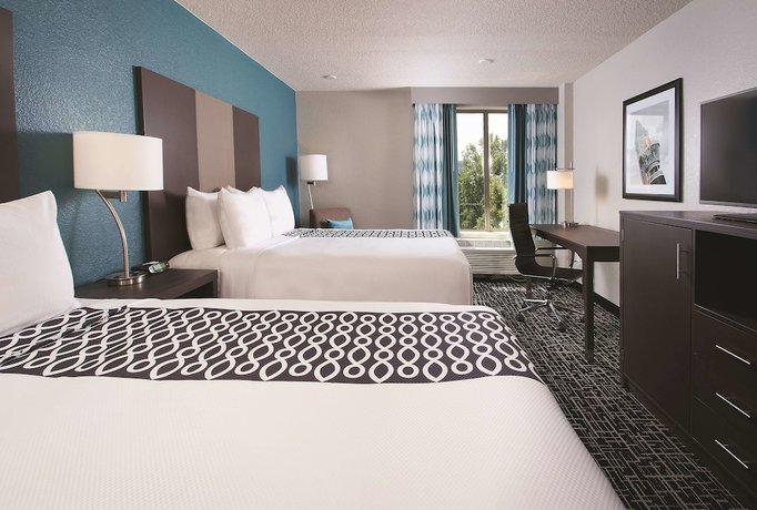 Imagen de la habitación del Hotel La Quinta Inn and Suites by Wyndham Atlanta Airport North. Foto 11