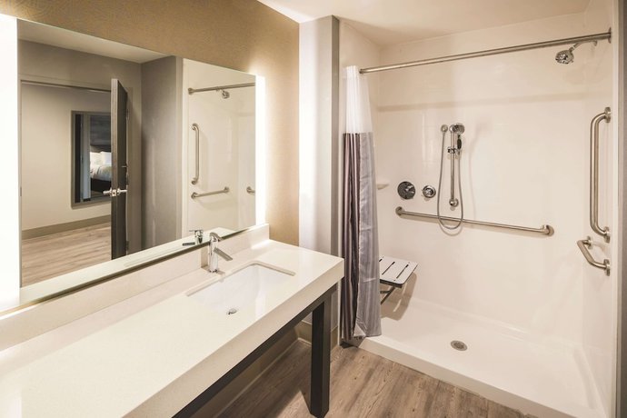 Imagen de la habitación del Hotel La Quinta Inn and Suites by Wyndham Atlanta South - McDonough. Foto 2