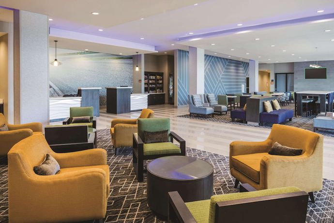 Imagen de los interiores del Hotel La Quinta Inn and Suites by Wyndham Atlanta South - McDonough. Foto 18