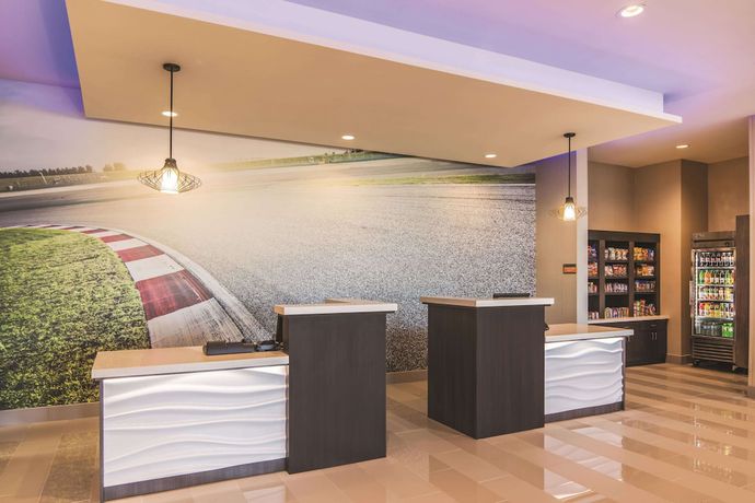 Imagen de los interiores del Hotel La Quinta Inn and Suites by Wyndham Atlanta South - McDonough. Foto 19