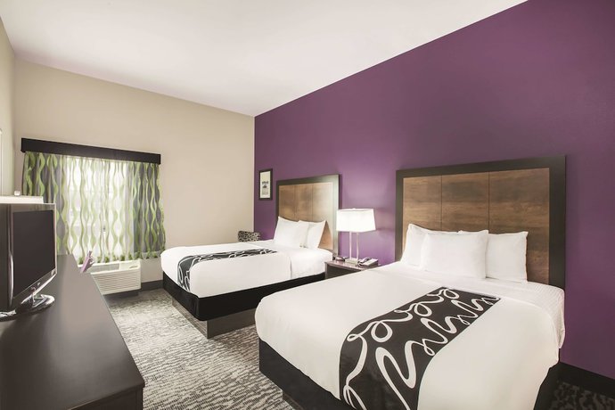 Imagen de la habitación del Hotel La Quinta Inn and Suites by Wyndham Baton Rouge Denham Springs. Foto 7