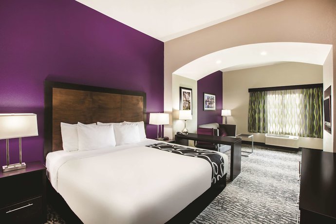Imagen de la habitación del Hotel La Quinta Inn and Suites by Wyndham Baton Rouge Denham Springs. Foto 9