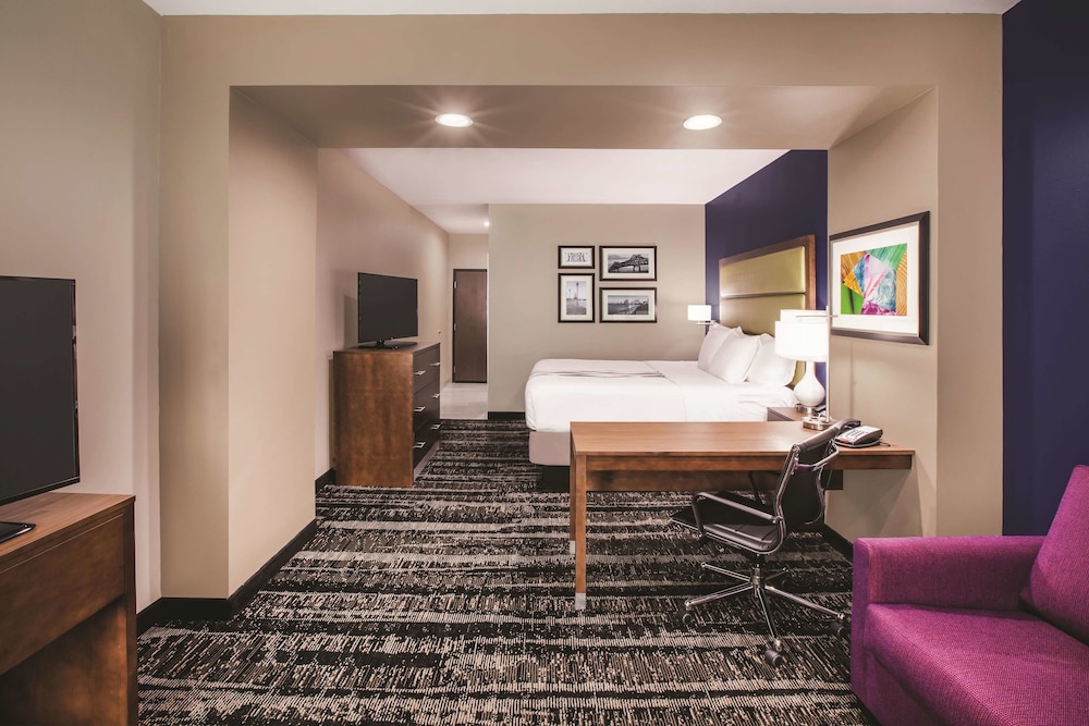 Imagen de la habitación del Hotel La Quinta Inn and Suites by Wyndham Baton Rouge - Port Allen. Foto 8