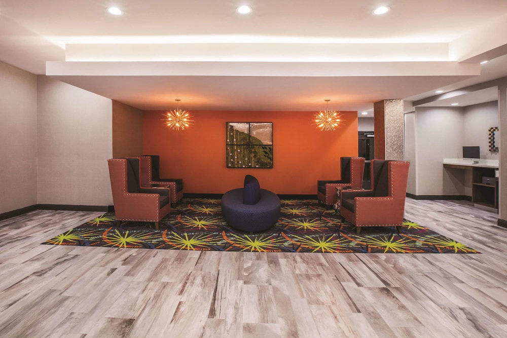 Imagen de los interiores del Hotel La Quinta Inn and Suites by Wyndham Baton Rouge - Port Allen. Foto 16