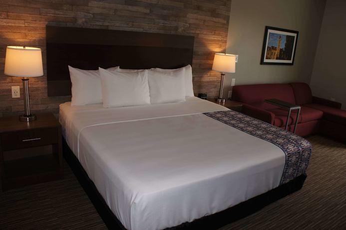 Imagen de la habitación del Hotel La Quinta Inn and Suites by Wyndham Bloomington. Foto 2
