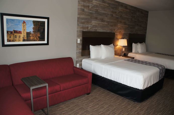 Imagen de la habitación del Hotel La Quinta Inn and Suites by Wyndham Bloomington. Foto 11