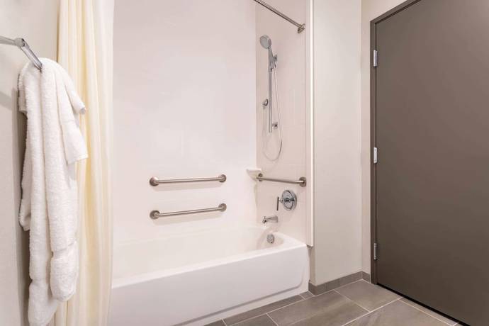 Imagen de la habitación del Hotel La Quinta Inn and Suites by Wyndham Bloomington. Foto 13