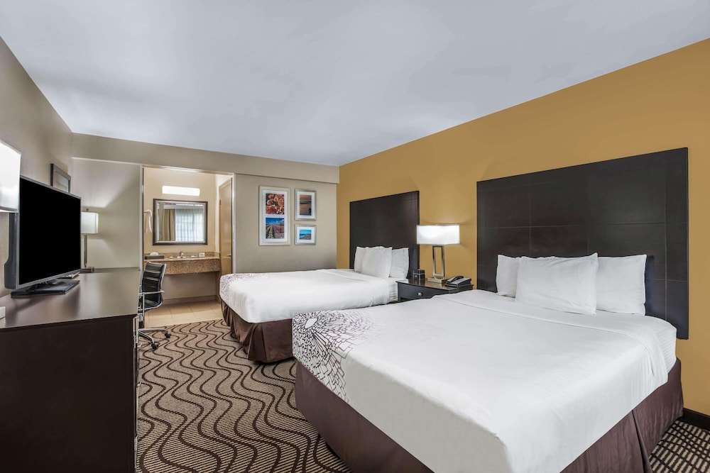 Imagen de la habitación del Hotel La Quinta Inn and Suites by Wyndham Carlsbad - Legoland Area. Foto 2