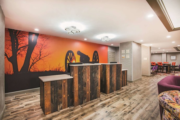 Imagen de los interiores del Hotel La Quinta Inn and Suites by Wyndham Chambersburg. Foto 14
