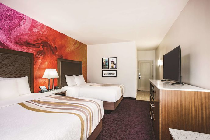 Imagen de la habitación del Hotel La Quinta Inn and Suites by Wyndham Chambersburg. Foto 5