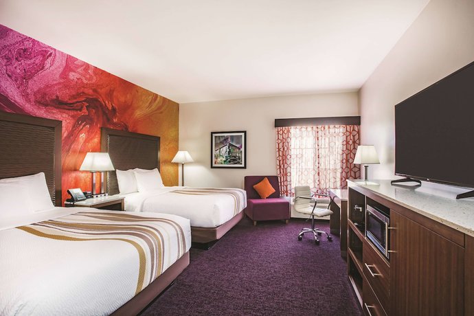Imagen de la habitación del Hotel La Quinta Inn and Suites by Wyndham Chambersburg. Foto 7