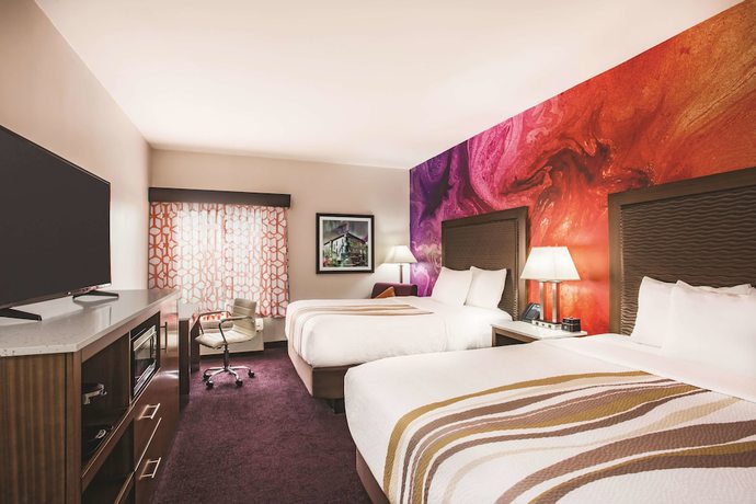 Imagen de la habitación del Hotel La Quinta Inn and Suites by Wyndham Chambersburg. Foto 10