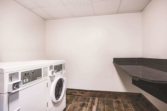 Imagen de los interiores del Hotel La Quinta Inn and Suites by Wyndham Chambersburg. Foto 19