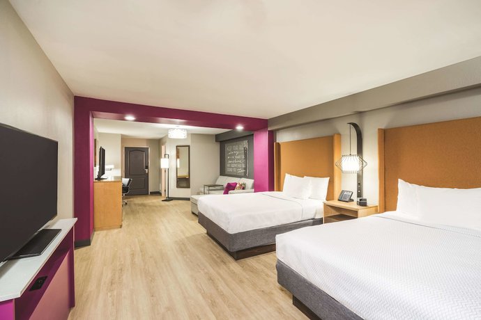 Imagen de la habitación del Hotel La Quinta Inn and Suites by Wyndham Chattanooga-Hamilton Place. Foto 5