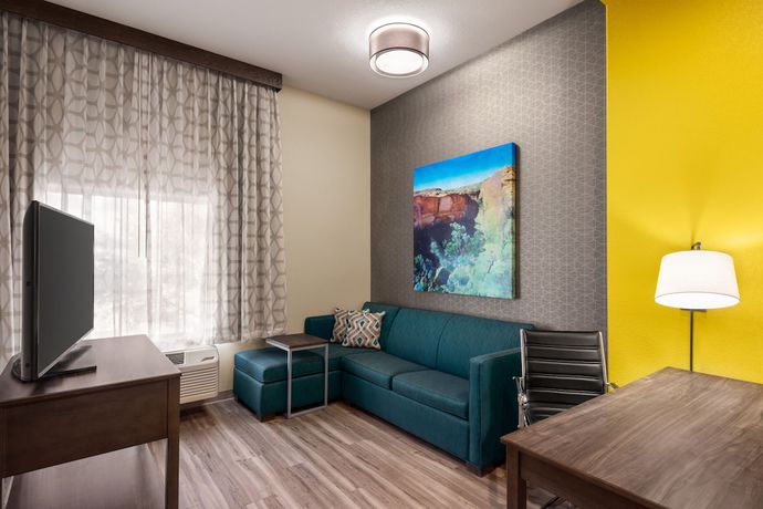 Imagen de la habitación del Hotel La Quinta Inn and Suites by Wyndham Clovis CA. Foto 4