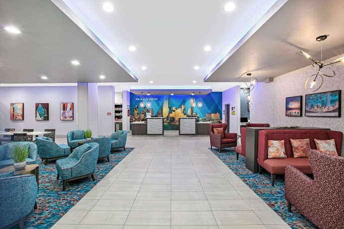 Imagen general del Hotel La Quinta Inn and Suites by Wyndham DFW West-Glade Parks. Foto 1