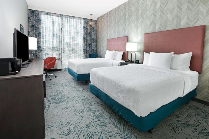 Imagen de la habitación del Hotel La Quinta Inn and Suites by Wyndham DFW West-Glade Parks. Foto 10