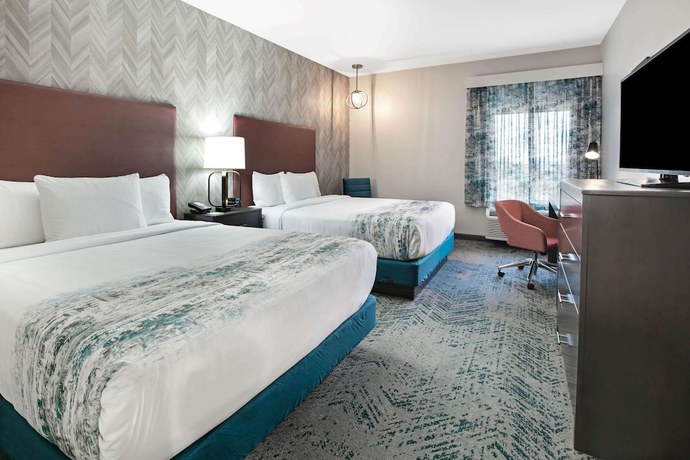 Imagen de la habitación del Hotel La Quinta Inn and Suites by Wyndham DFW West-Glade Parks. Foto 15