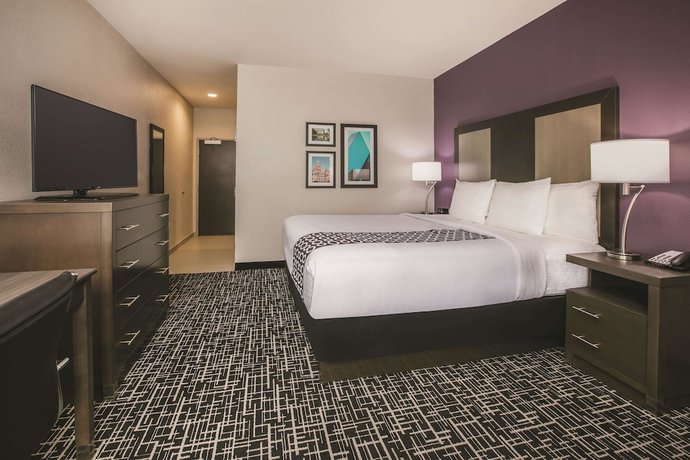 Imagen de la habitación del Hotel La Quinta Inn and Suites by Wyndham Dallas - Richardson. Foto 3