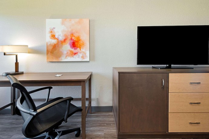 Imagen de la habitación del Hotel La Quinta Inn and Suites by Wyndham Ft. Pierce. Foto 4