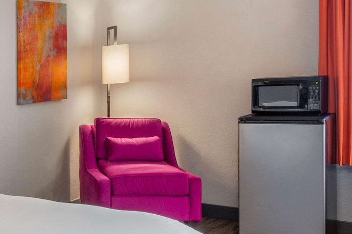 Imagen de la habitación del Hotel La Quinta Inn and Suites by Wyndham Ft. Pierce. Foto 7